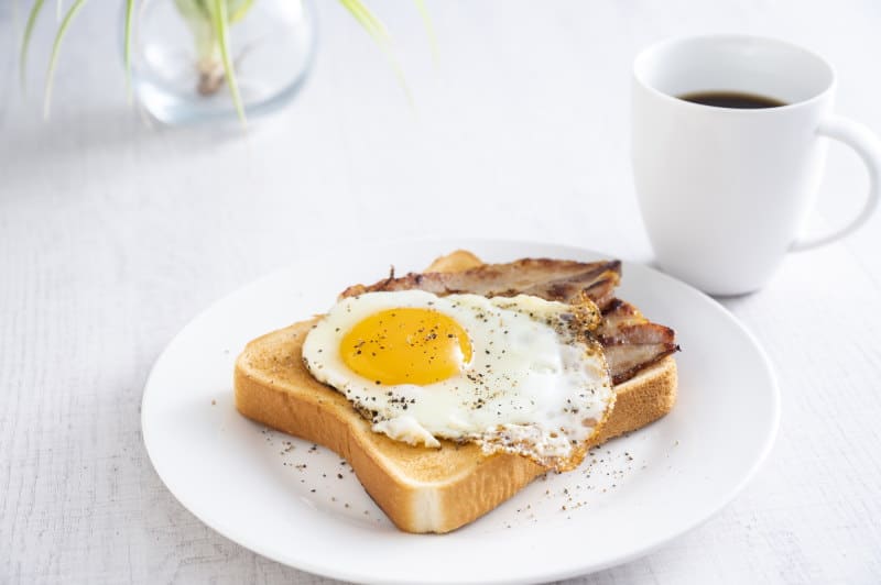 Shokupan bread topped with an egg